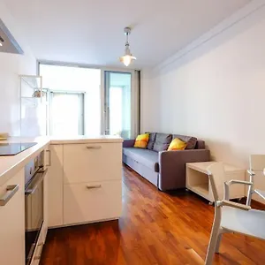 cozy-apartment-with-spacious-veranda.italymilanhotels.net/