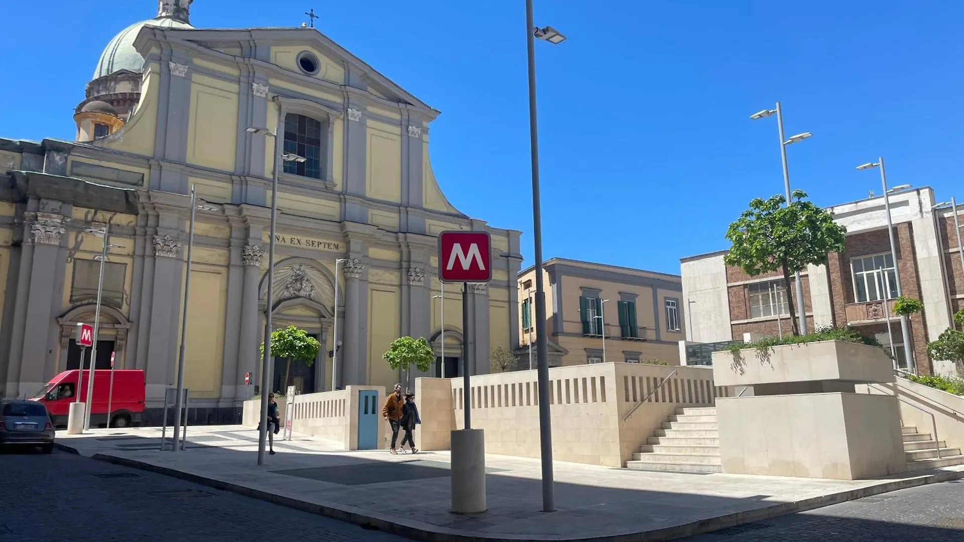 Toledo Center Apartment Naples Italy